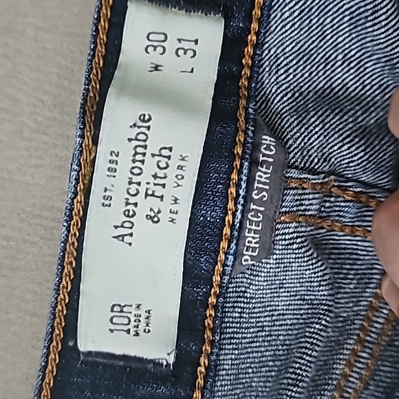 ABERCROMBIE & FITCH Perfect Stretch Brett Distressed Jeans size 10R - Picture 7 of 9